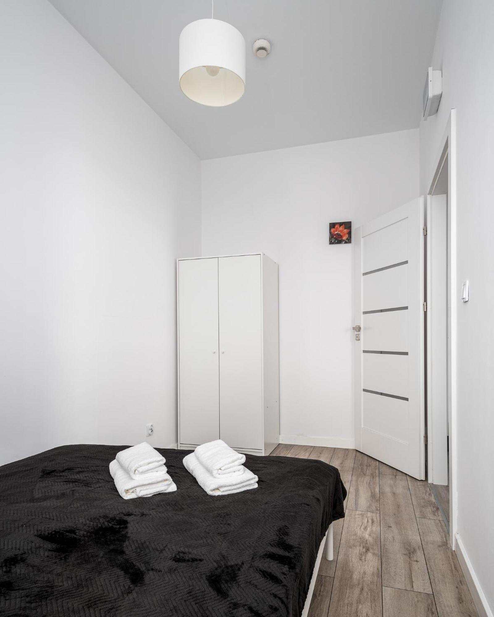 华沙Apart D&K Free Parking Aleja Prymasa Tysiaclecia 83A公寓 外观 照片